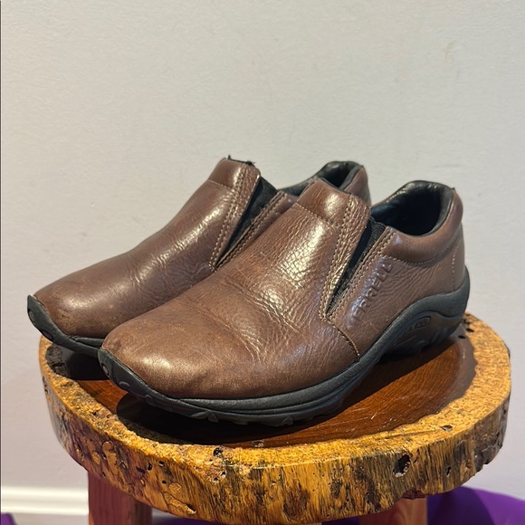 Merrell Brown Leather Slip-On Loafers with Elastic Panels EUC - Picture 1 of 7